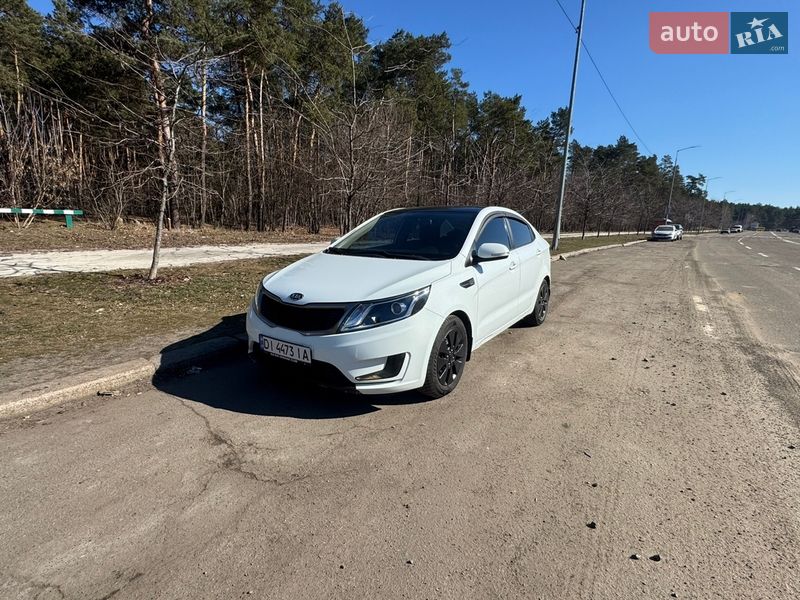 Седан Kia Rio 2011 в Киеве