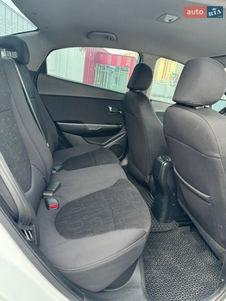 Седан Kia Rio 2011 в Киеве