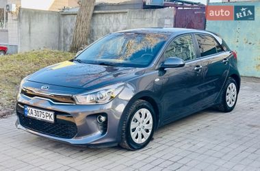 Хэтчбек Kia Rio 2018 в Киеве