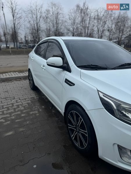 Седан Kia Rio 2013 в Белой Церкви