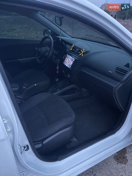 Седан Kia Rio 2012 в Одесі