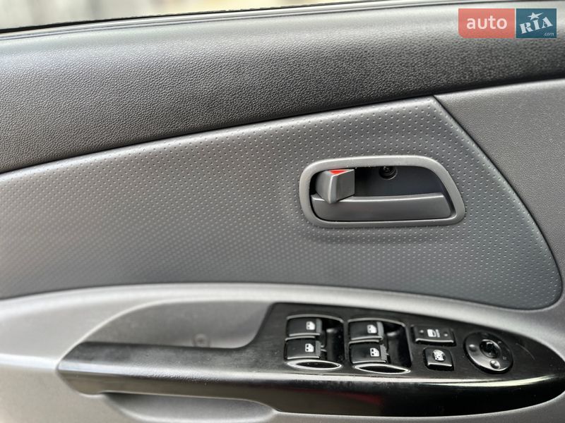 Седан Kia Rio 2010 в Вишневом