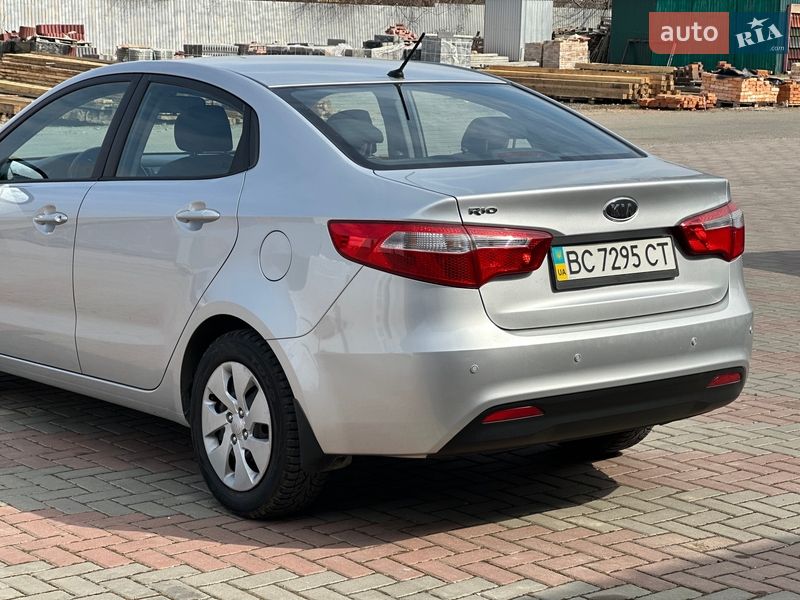 Седан Kia Rio 2012 в Ладыжине фото 7 Седан Kia Rio 2012 в Ладыжине