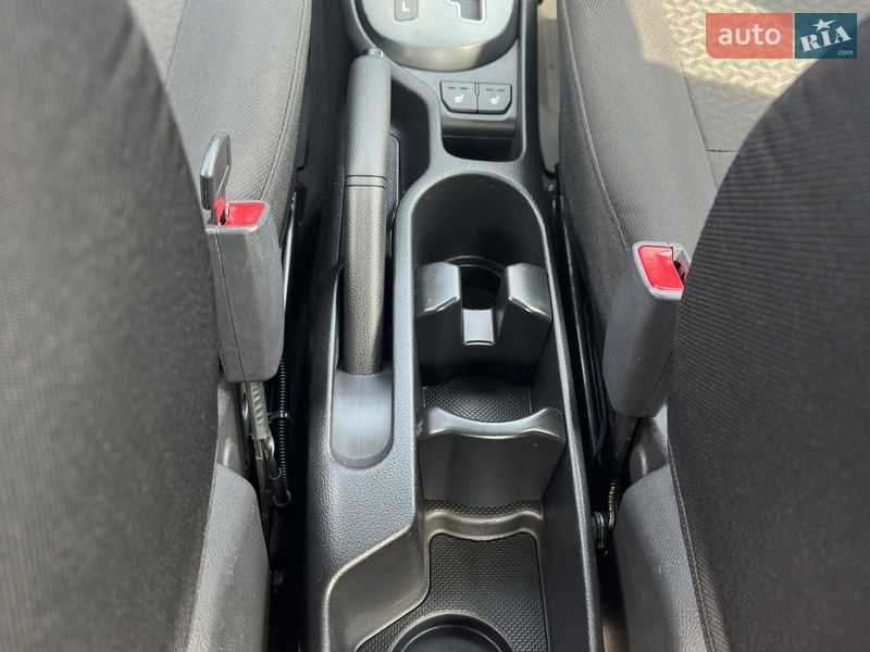 Седан Kia Rio 2012 в Ладыжине фото 13 Седан Kia Rio 2012 в Ладыжине