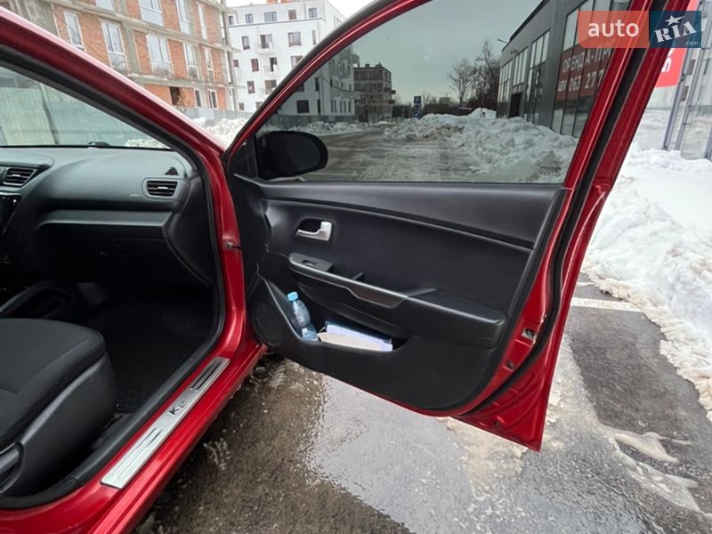 Седан Kia Rio 2011 в Львове фото 13 Седан Kia Rio 2011 в Львове