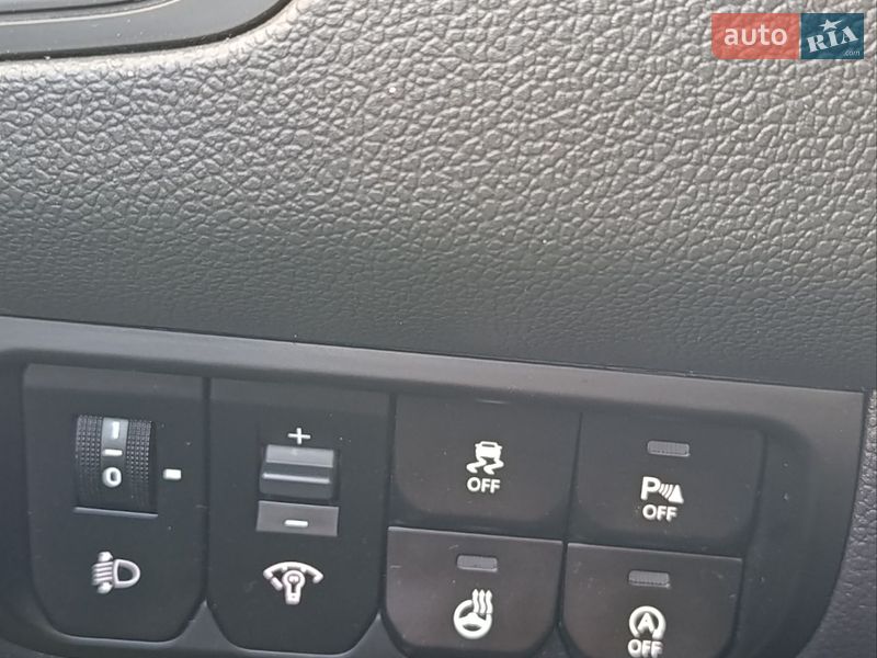 Хетчбек Kia Rio 2014 в Володимирі фото 13 Хетчбек Kia Rio 2014 в Володимирі