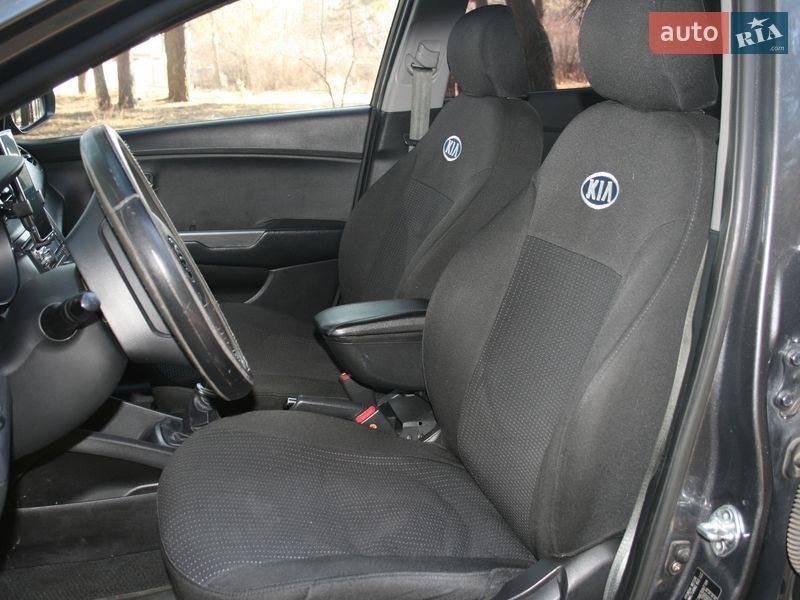 Хэтчбек Kia Rio 2012 в Киеве фото 9 Хэтчбек Kia Rio 2012 в Киеве