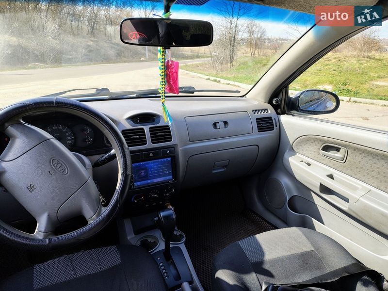 Универсал Kia Rio 2002 в Одессе