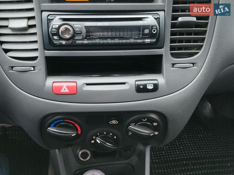 Седан Kia Rio 2007 в Каменец-Подольском