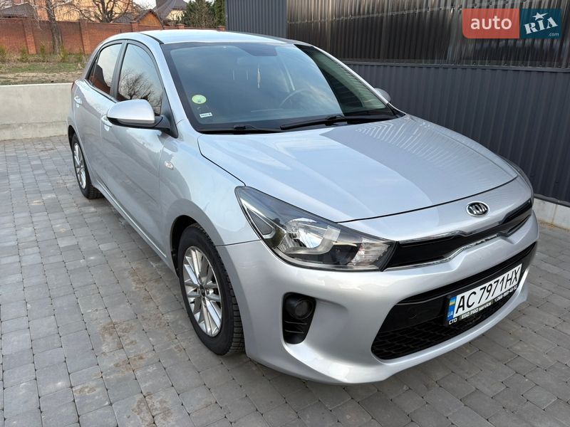 Хэтчбек Kia Rio 2016 в Луцке фото 4 Хэтчбек Kia Rio 2016 в Луцке
