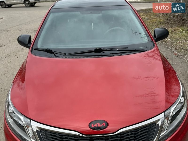 Хэтчбек Kia Rio 2013 в Харькове