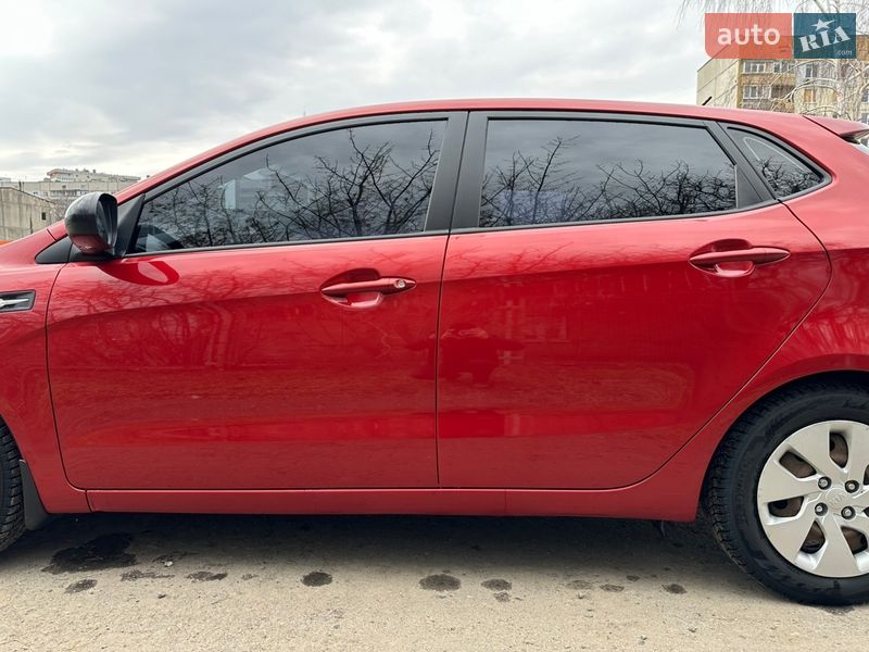 Хэтчбек Kia Rio 2013 в Харькове