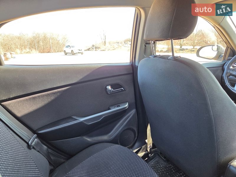 Седан Kia Rio 2012 в Львове фото 25 Седан Kia Rio 2012 в Львове