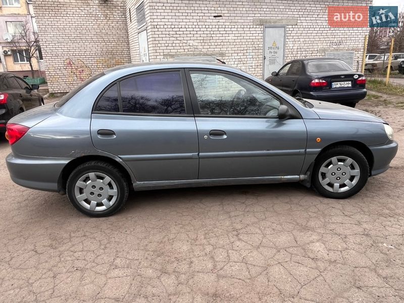 Седан Kia Rio 2002 в Житомире фото 4 Седан Kia Rio 2002 в Житомире
