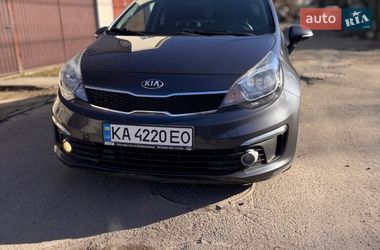 Седан Kia Rio 2015 в Киеве