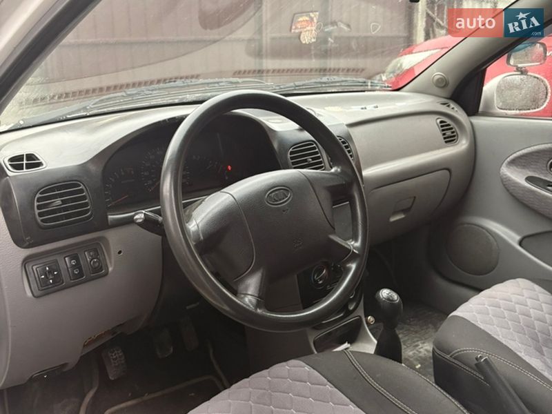 Универсал Kia Rio 2002 в Одессе фото 5 Универсал Kia Rio 2002 в Одессе