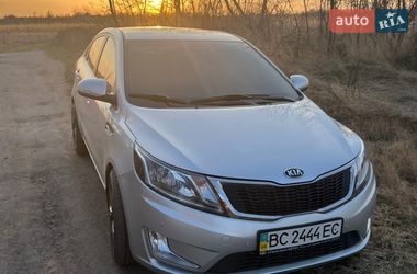Седан Kia Rio 2013 в Дніпрі