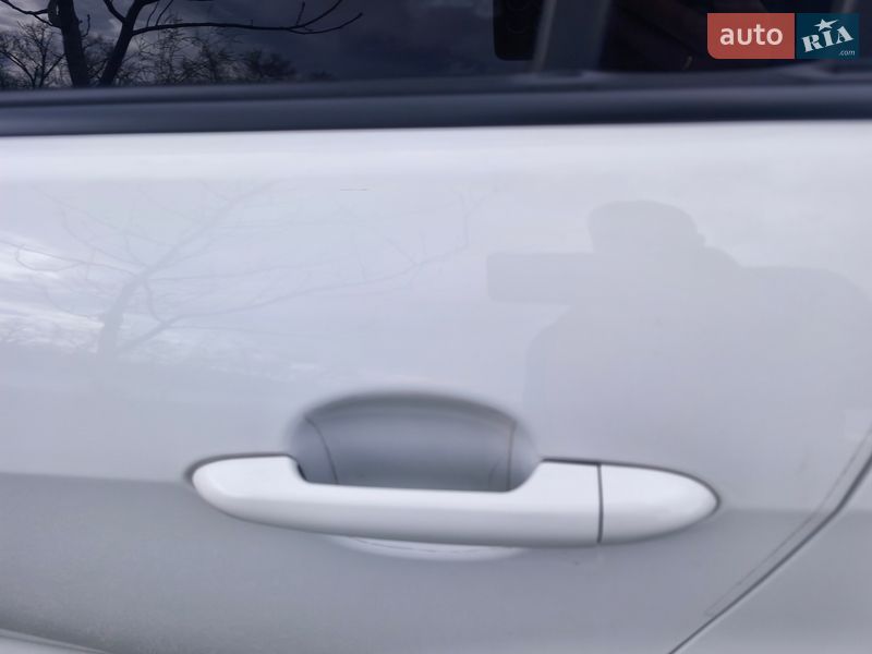 Седан Kia Rio 2015 в Харькове