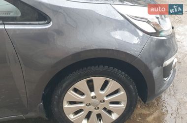 Седан Kia Rio 2016 в Харкові