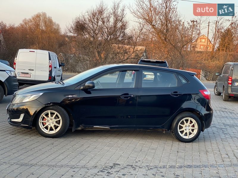Хетчбек Kia Rio 2012 в Києві фото 7 Хетчбек Kia Rio 2012 в Києві