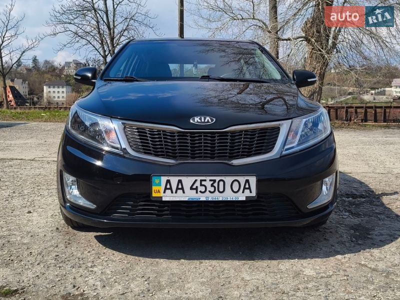 Хетчбек Kia Rio 2013 в Києві фото 5 Хетчбек Kia Rio 2013 в Києві