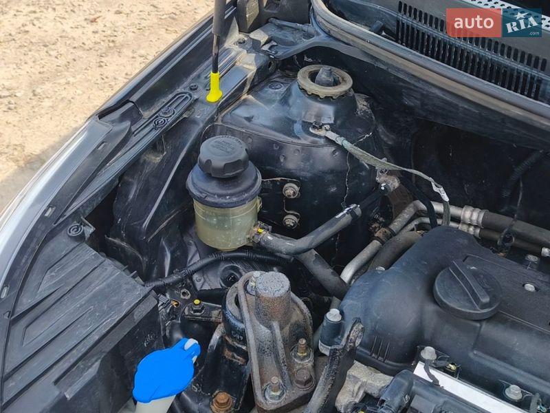 Хетчбек Kia Rio 2013 в Києві фото 27 Хетчбек Kia Rio 2013 в Києві