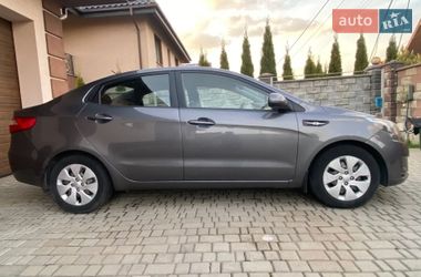 Седан Kia Rio 2011 в Рівному