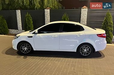 Седан Kia Rio 2012 в Черкасах