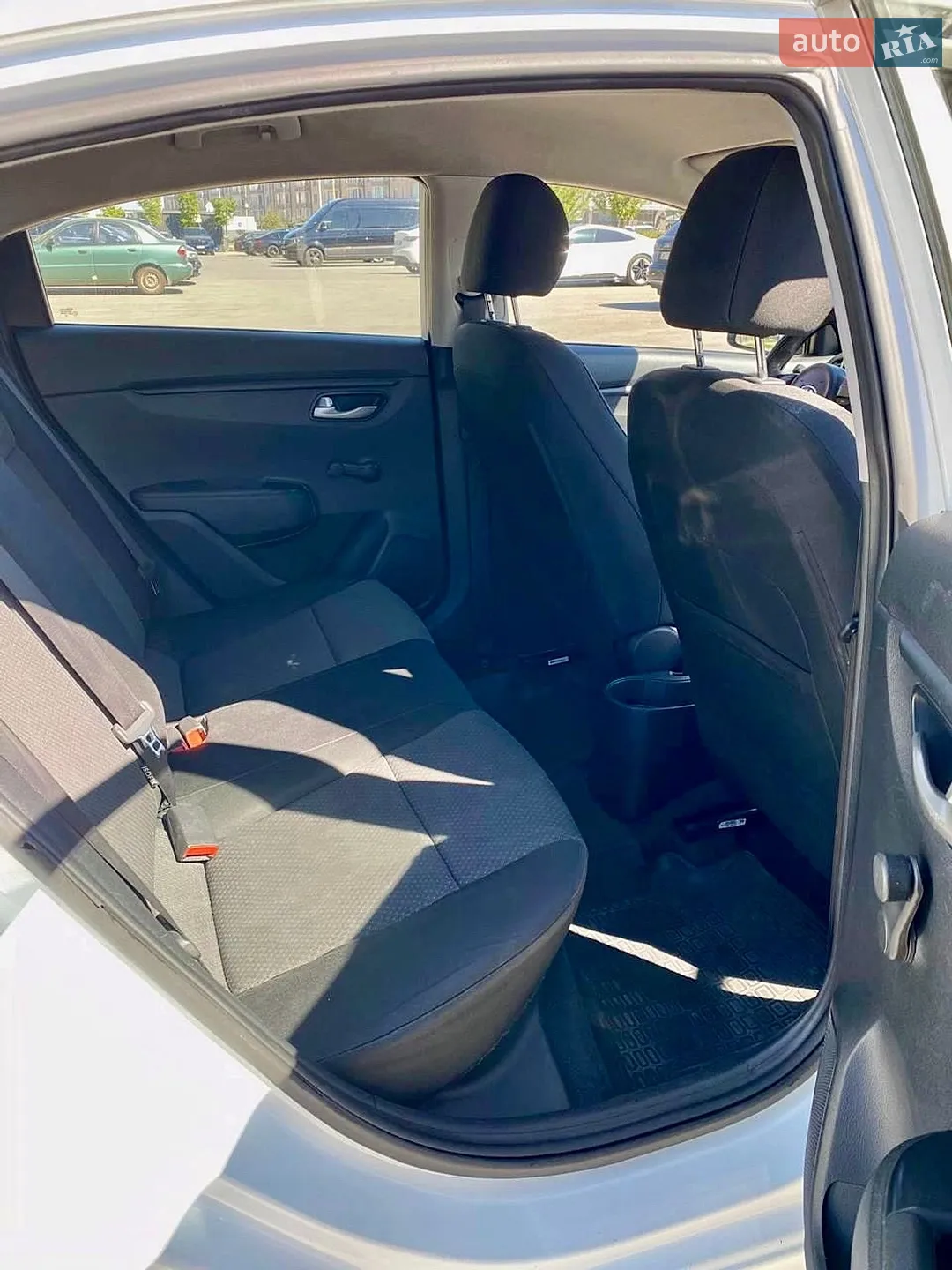 2021 Kia Rio - мініатюра 17