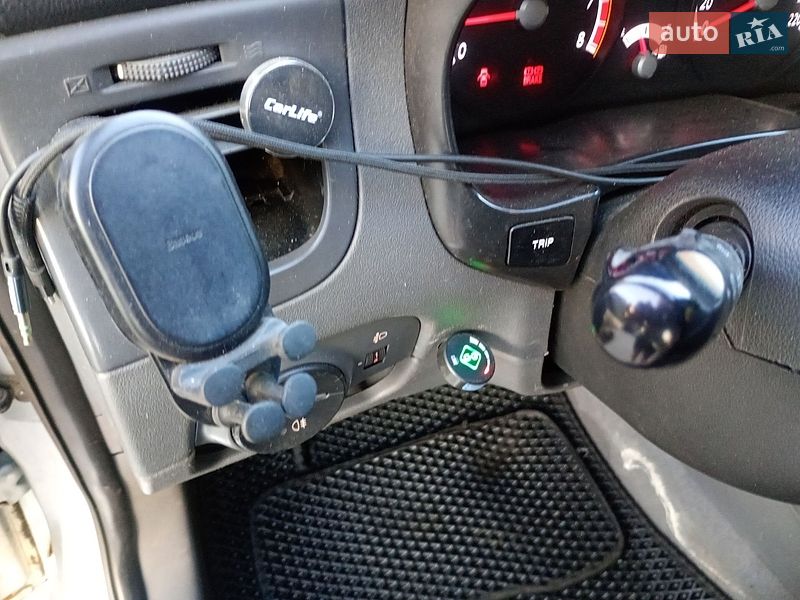 Седан Kia Rio 2010 в Ивано-Франковске