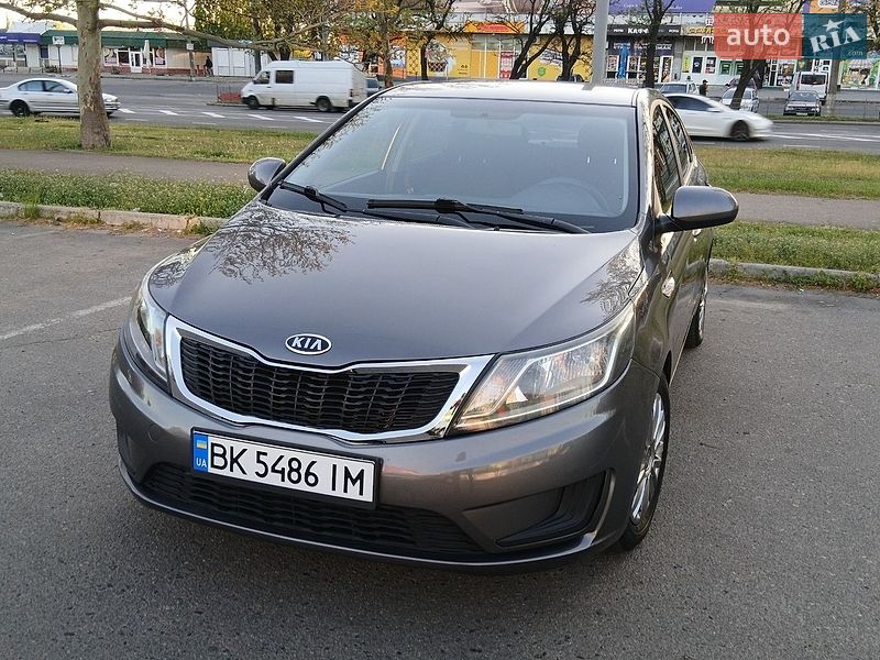 Седан Kia Rio 2014 в Николаеве