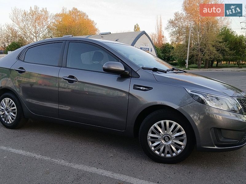 Седан Kia Rio 2014 в Николаеве