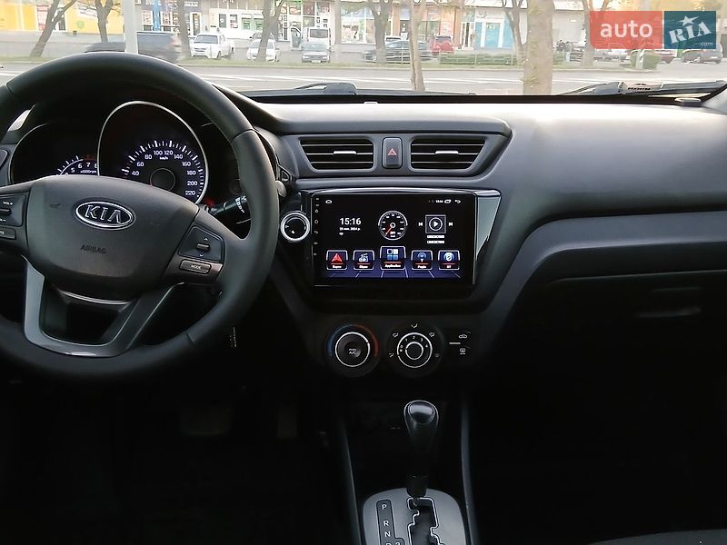 Седан Kia Rio 2014 в Николаеве