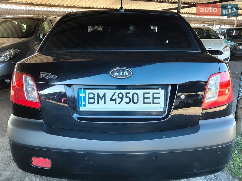 Седан Kia Rio 2006 в Сумах
