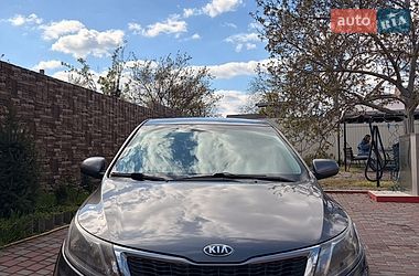 Седан Kia Rio 2014 в Николаеве