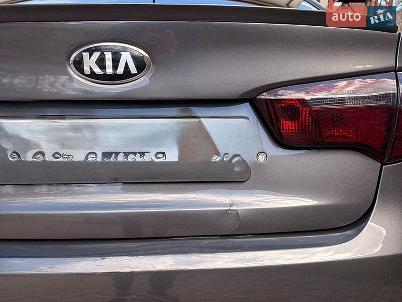 Седан Kia Rio 2014 в Николаеве