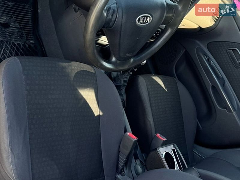 Седан Kia Rio 2008 в Каменец-Подольском