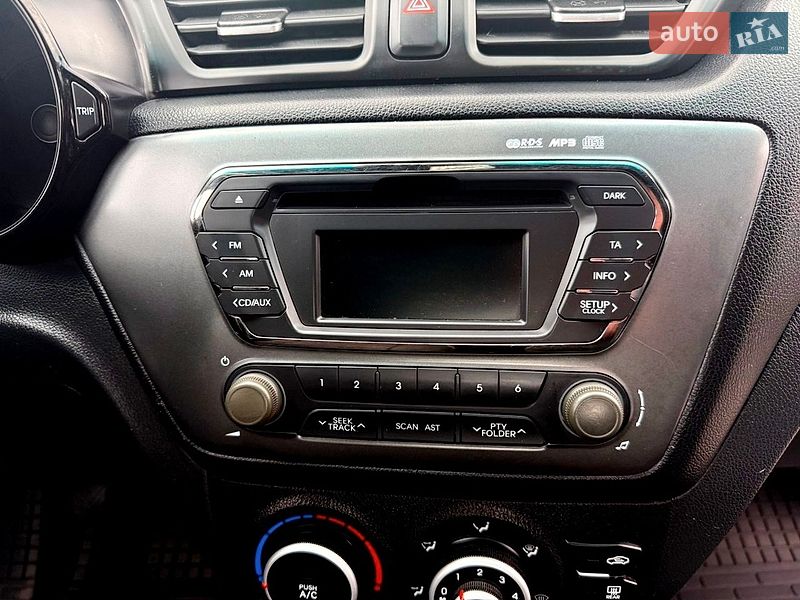 Седан Kia Rio 2012 в Хмельницком