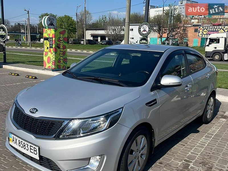 Седан Kia Rio 2013 в Харкові