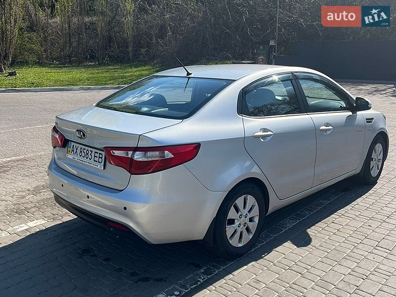Седан Kia Rio 2013 в Харкові