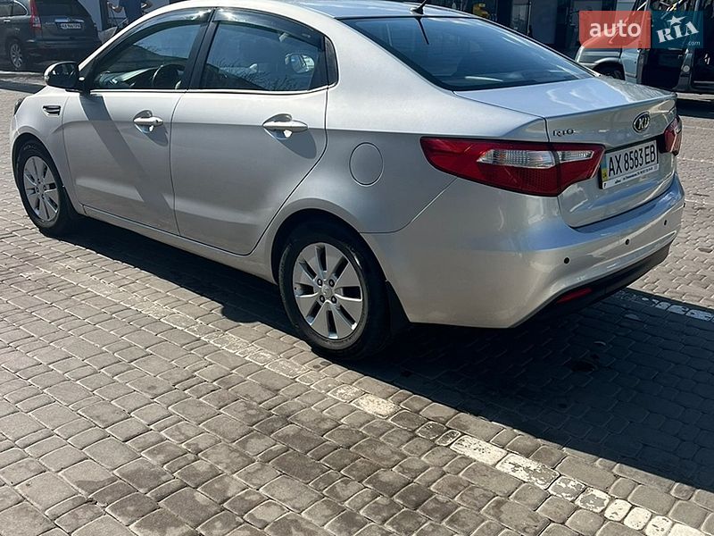 Седан Kia Rio 2013 в Харкові