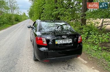 Седан Kia Rio 2010 в Чорткове