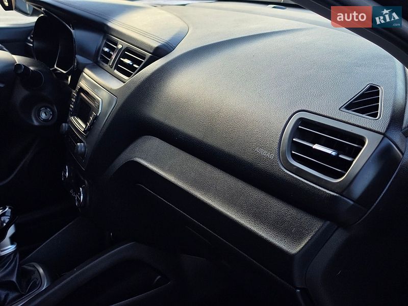Седан Kia Rio 2014 в Тернополе