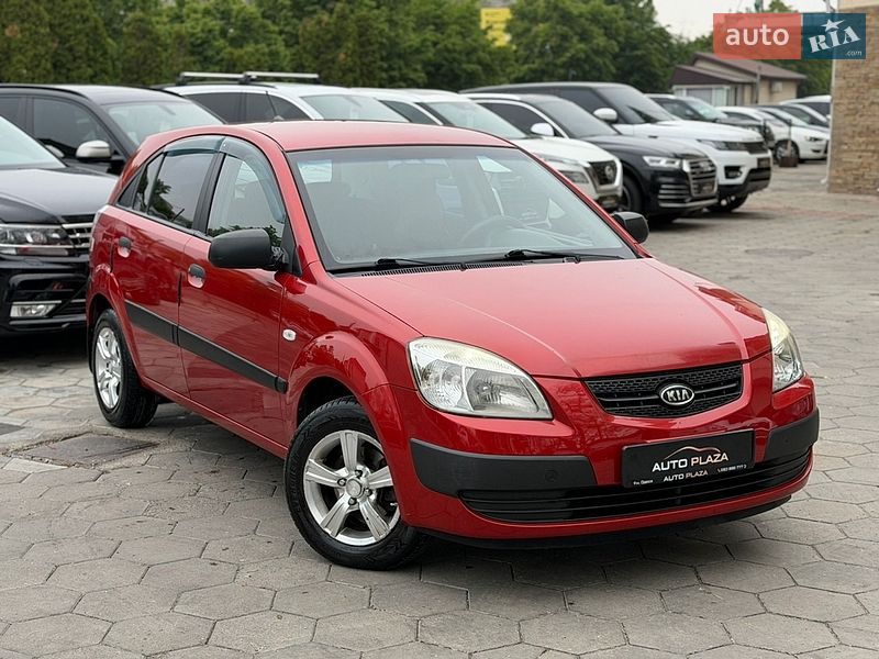 Хэтчбек Kia Rio 2008 в Одессе