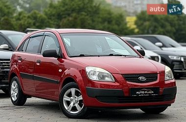 Хэтчбек Kia Rio 2008 в Одессе