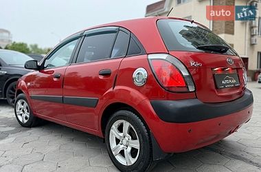 Хэтчбек Kia Rio 2008 в Одессе