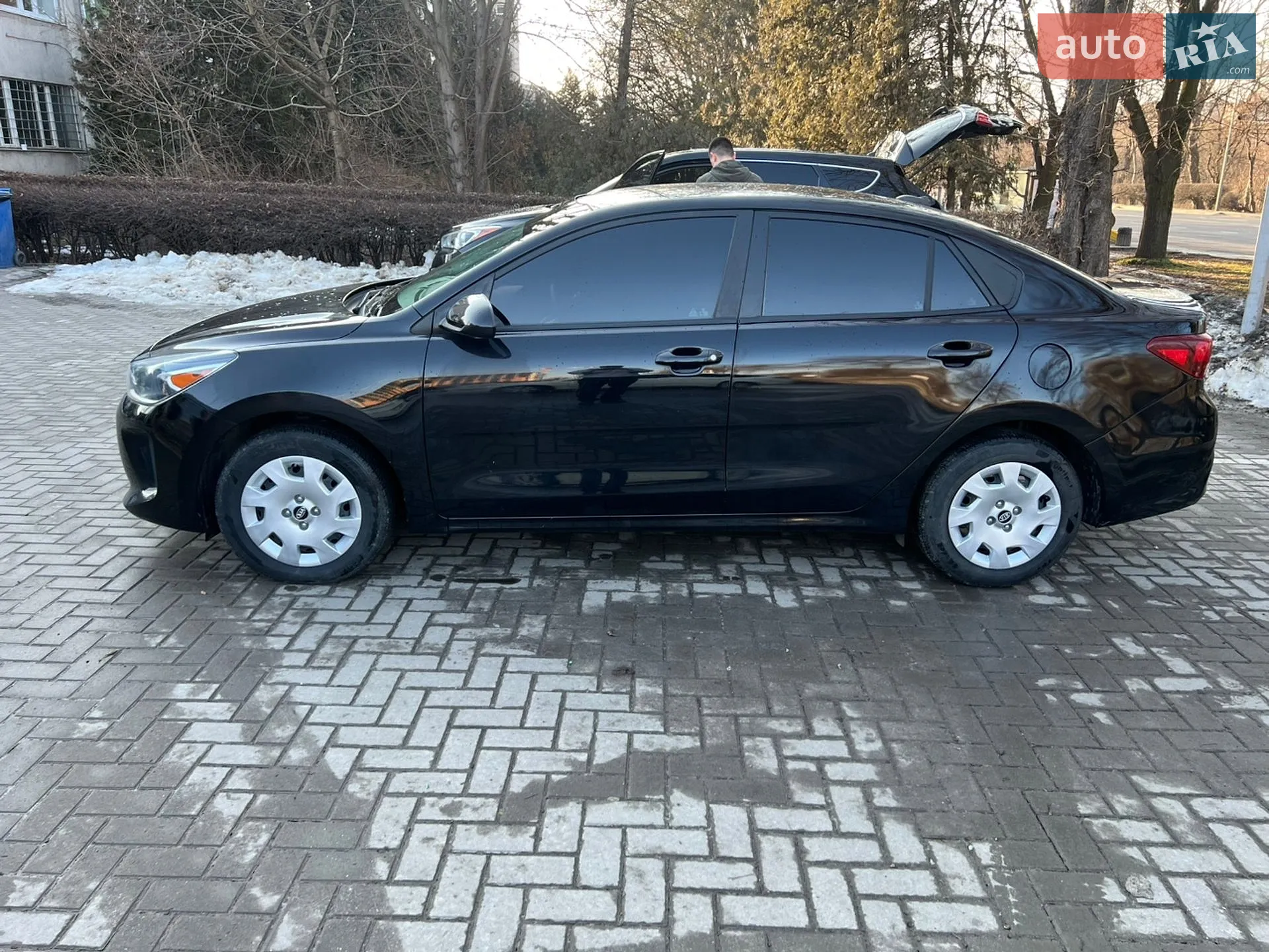 2019 Kia Rio - мініатюра 4