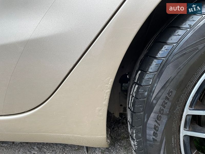 Седан Kia Rio 2012 в Царичанці