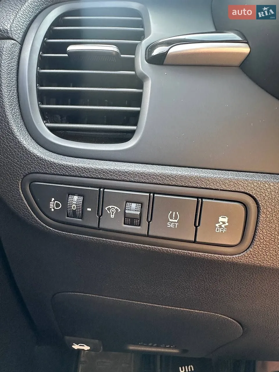 2019 Kia Rio - мініатюра 10