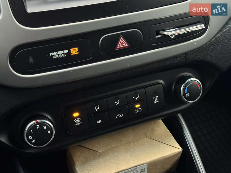 Микровэн Kia Rondo 2013 в Харькове фото 17 Микровэн Kia Rondo 2013 в Харькове